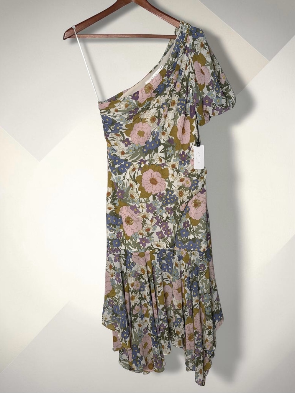 NWT ASTR the Label Santorini Floral One Shoulder Midi Dress Size Medium - Picture 5 of 14